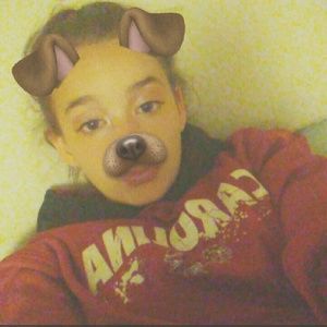 Meet your Posher, Olivia